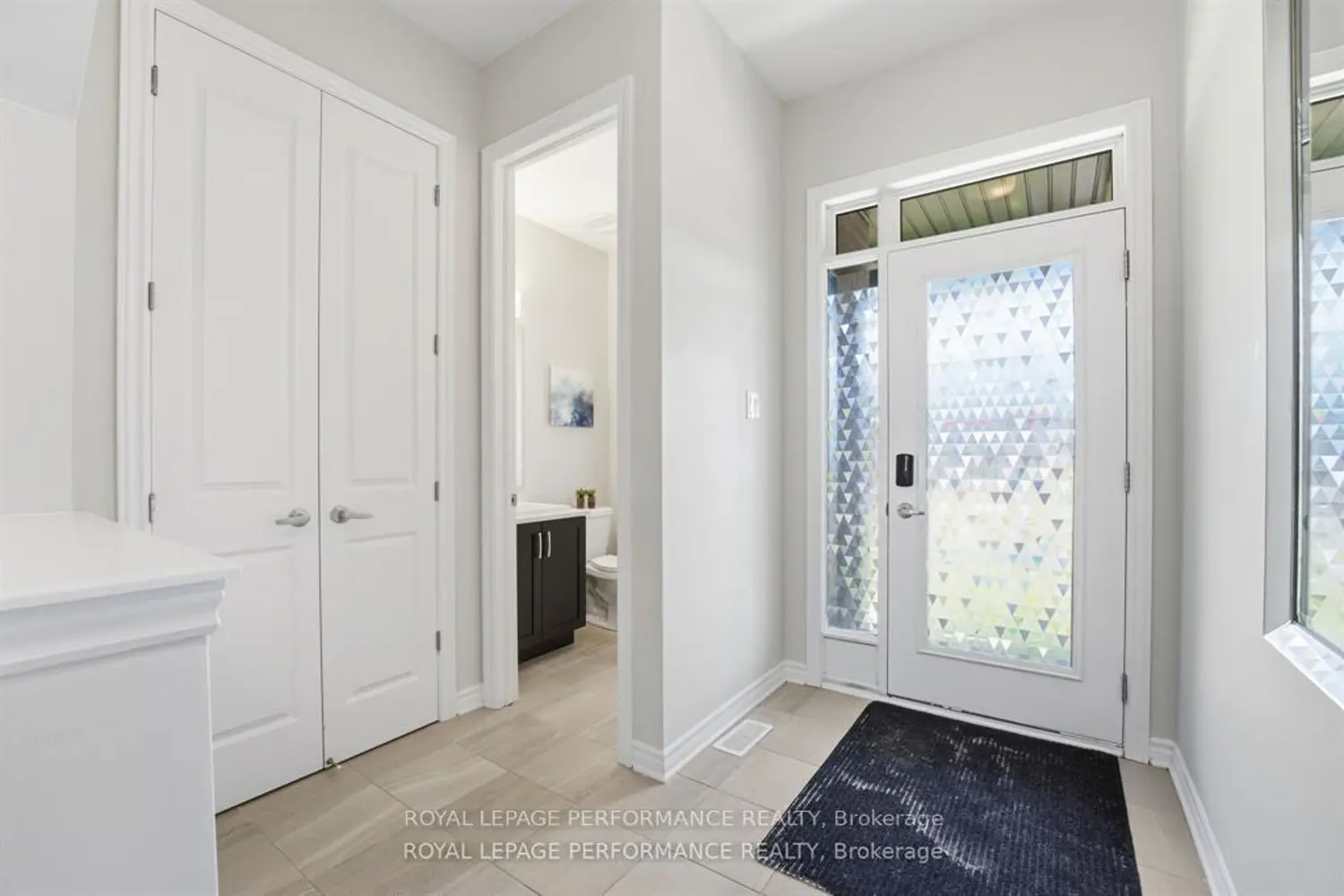 162 Lumen Place photo 2