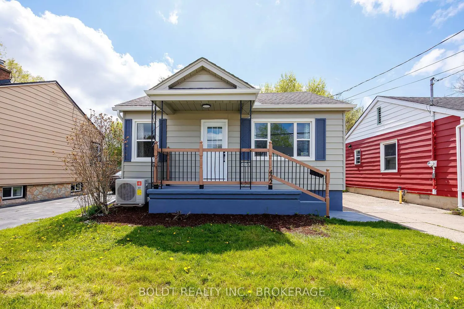 422 Welland Avenue