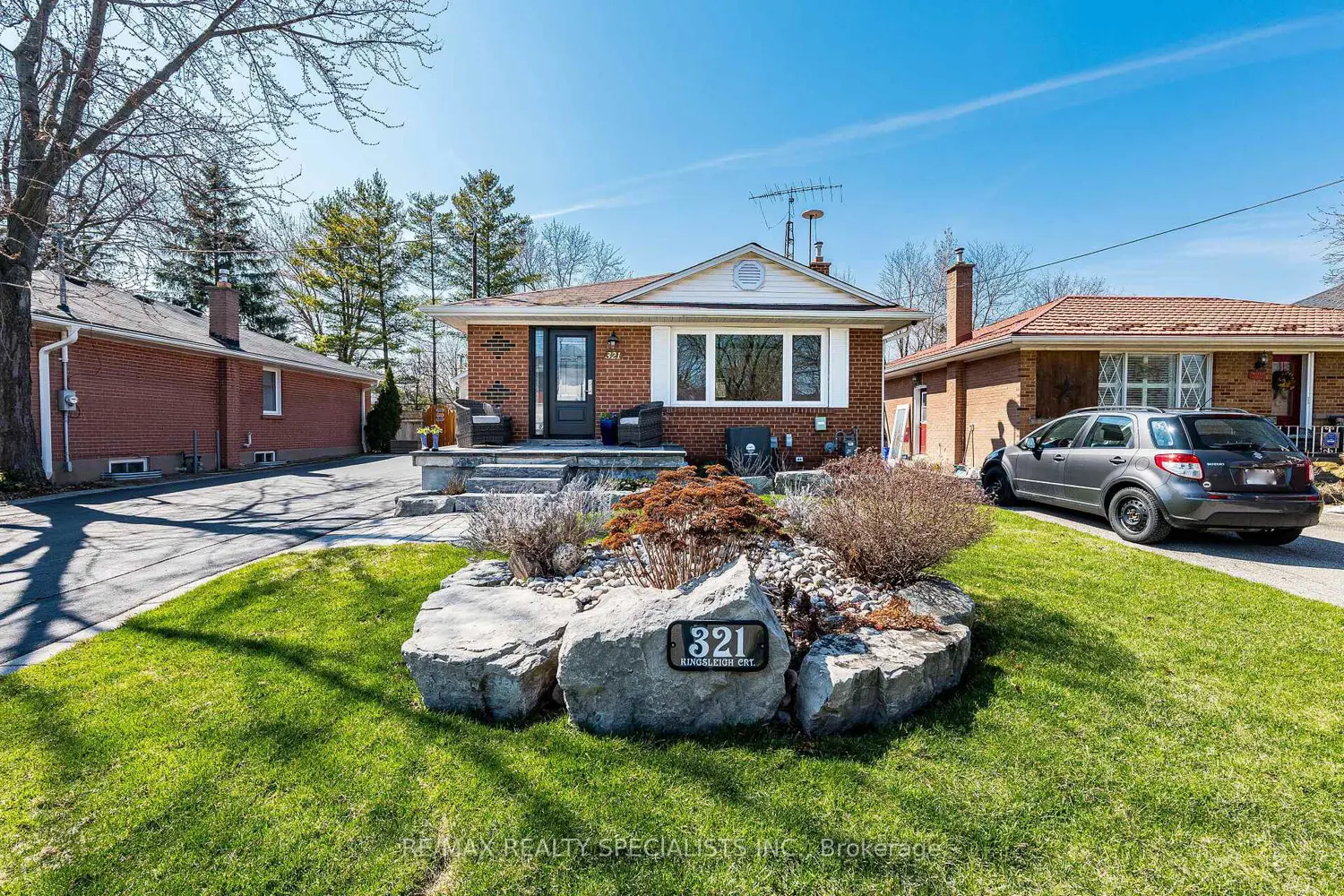321 Kingsleigh Court