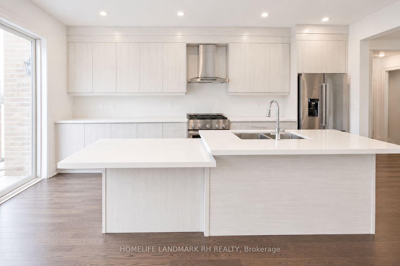 Additional image 6 of 37 Schmeltzer Crescent, Richmond Hill, ON, L4E 1K9
