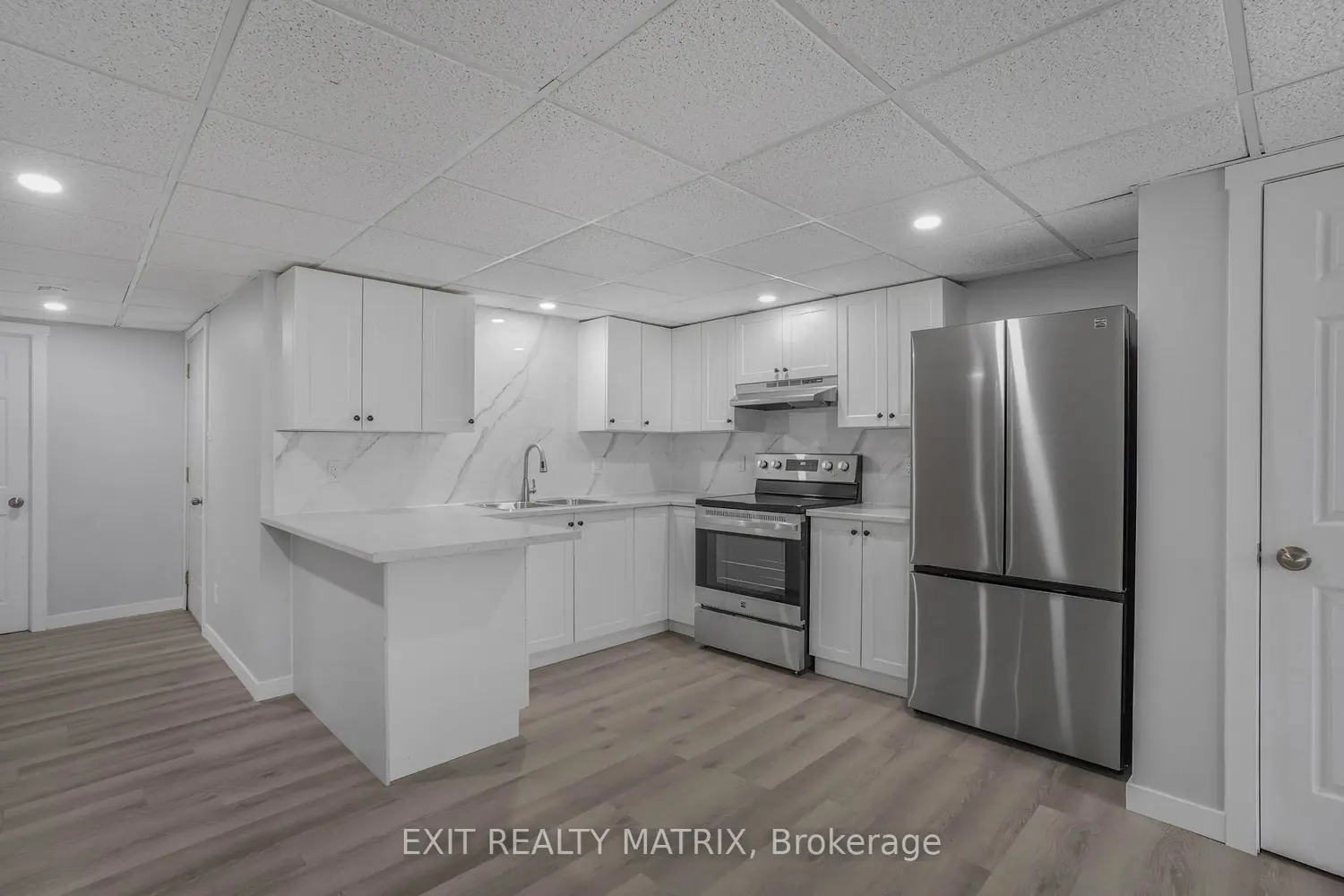Additional image 8 of 916 King St Street