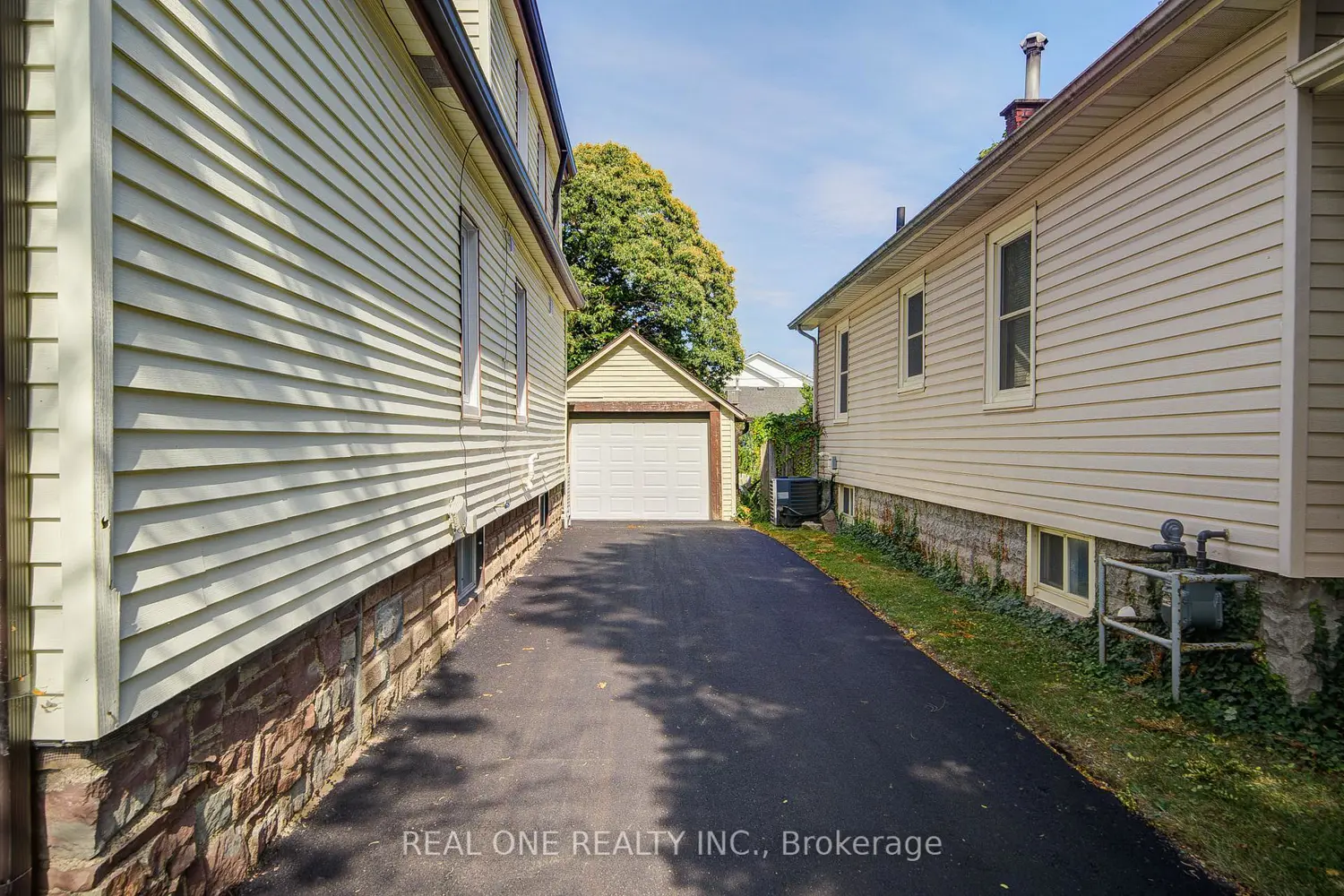 Additional image 18 of 4052 Saint James Avenue
