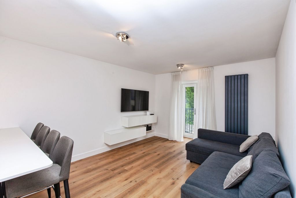 Additional image 4 of 3 bed flat to rentCrown Road, Weston, Bath BA1