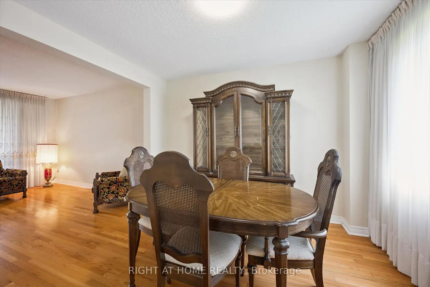 Additional image 10 of 37 Moffatt Avenue