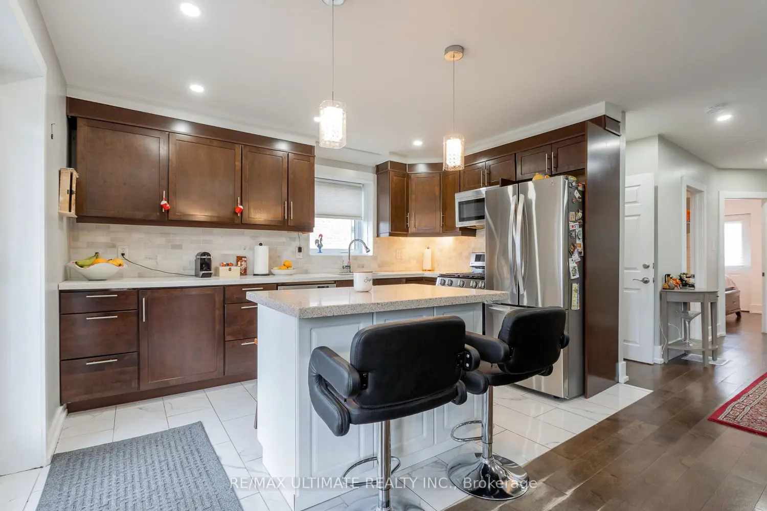 14 Nordale Crescent photo 3