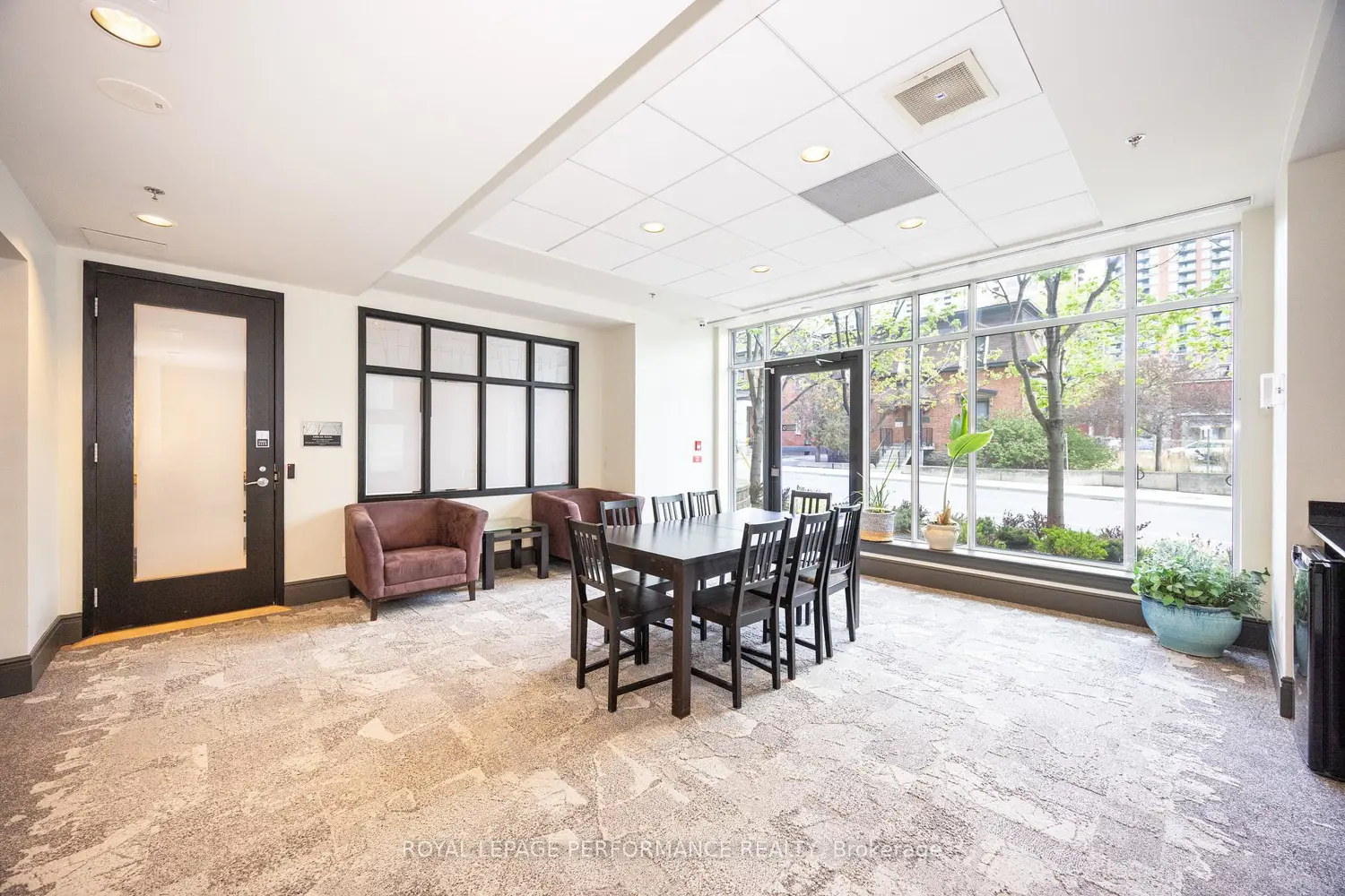 Additional image 15 of 95 Bronson Avenue 1006