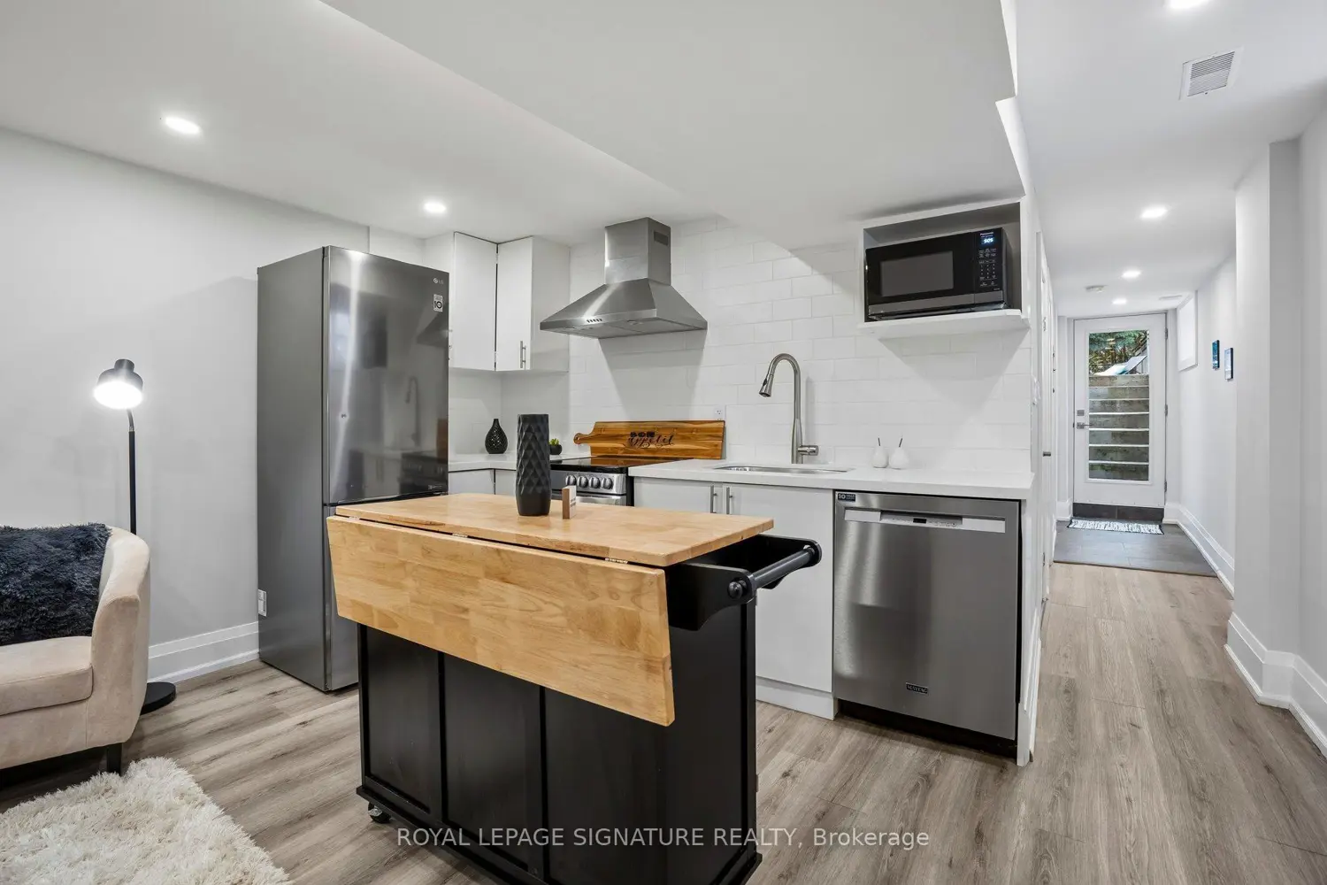 Additional image 14 of 972 Cosburn Avenue