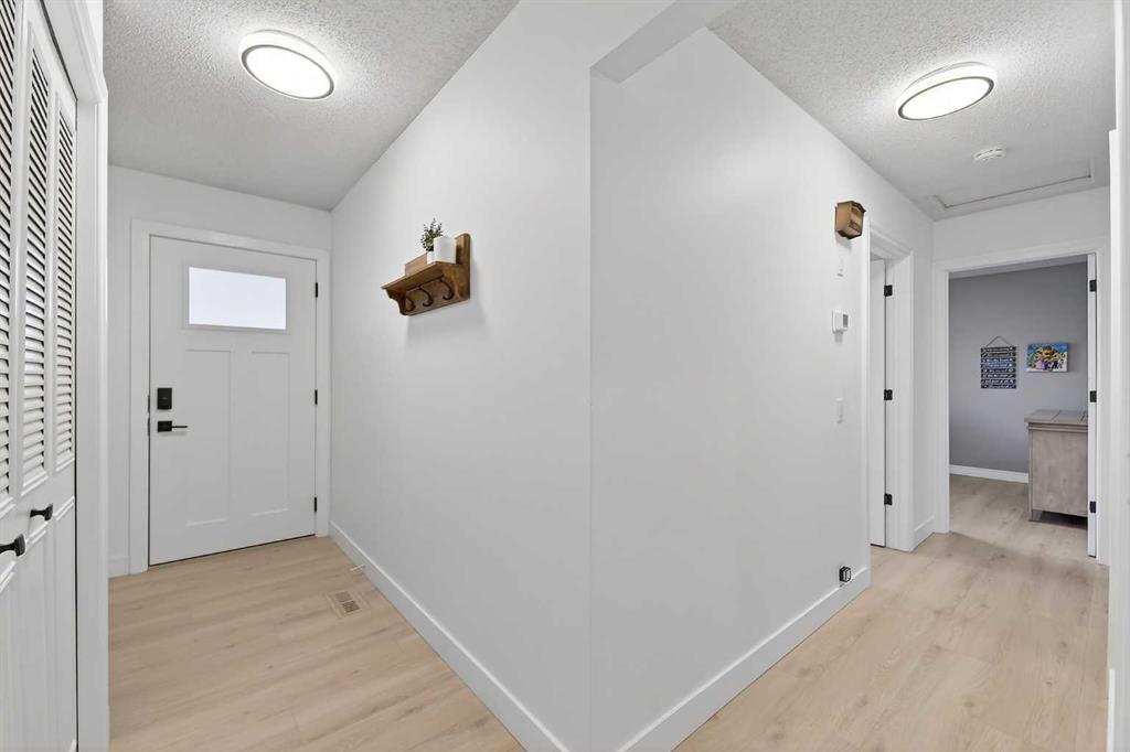 Additional image 6 of 240 Canniff Place SW, Calgary, AB, T2W 2L8