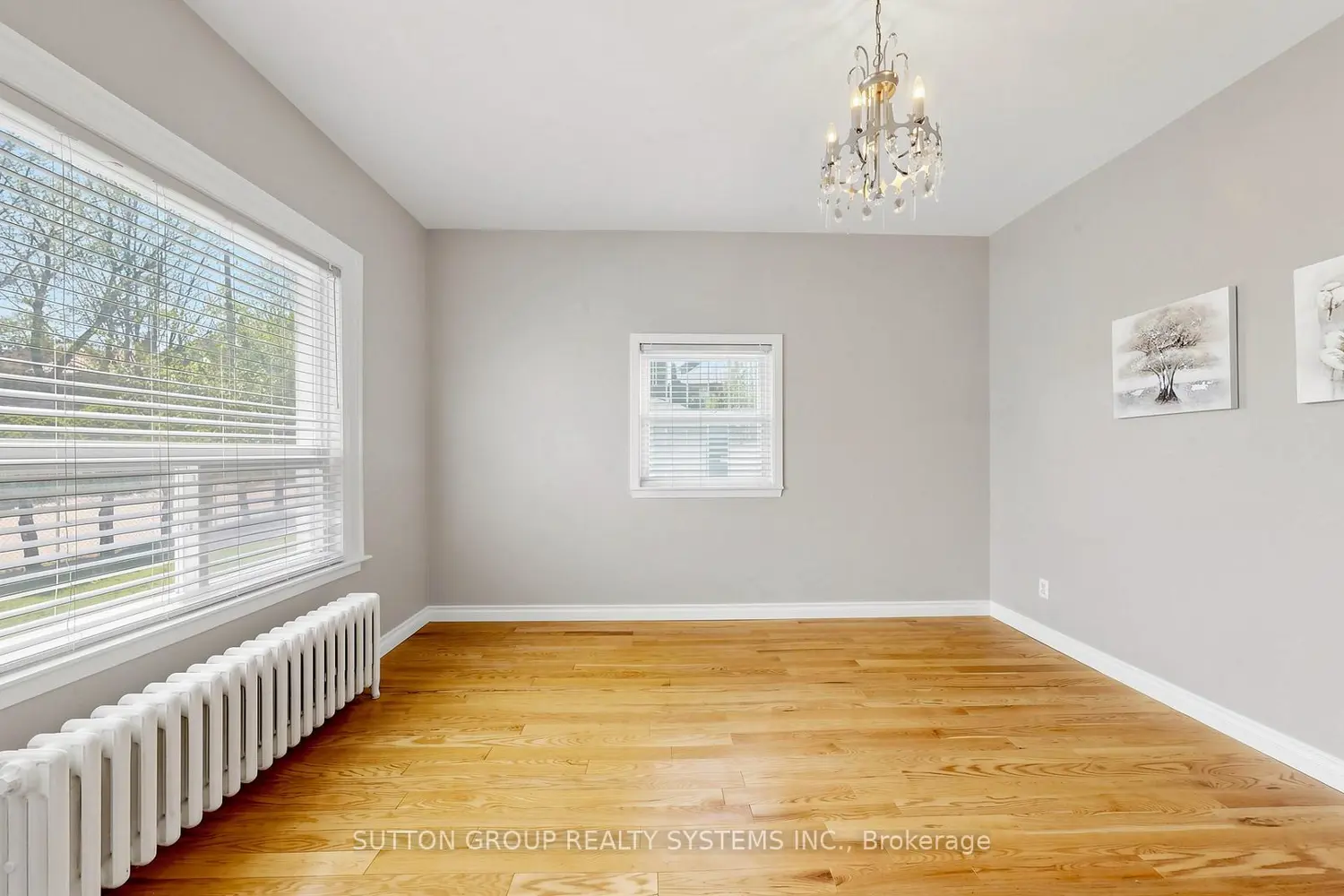114 Rosemount Avenue photo 3