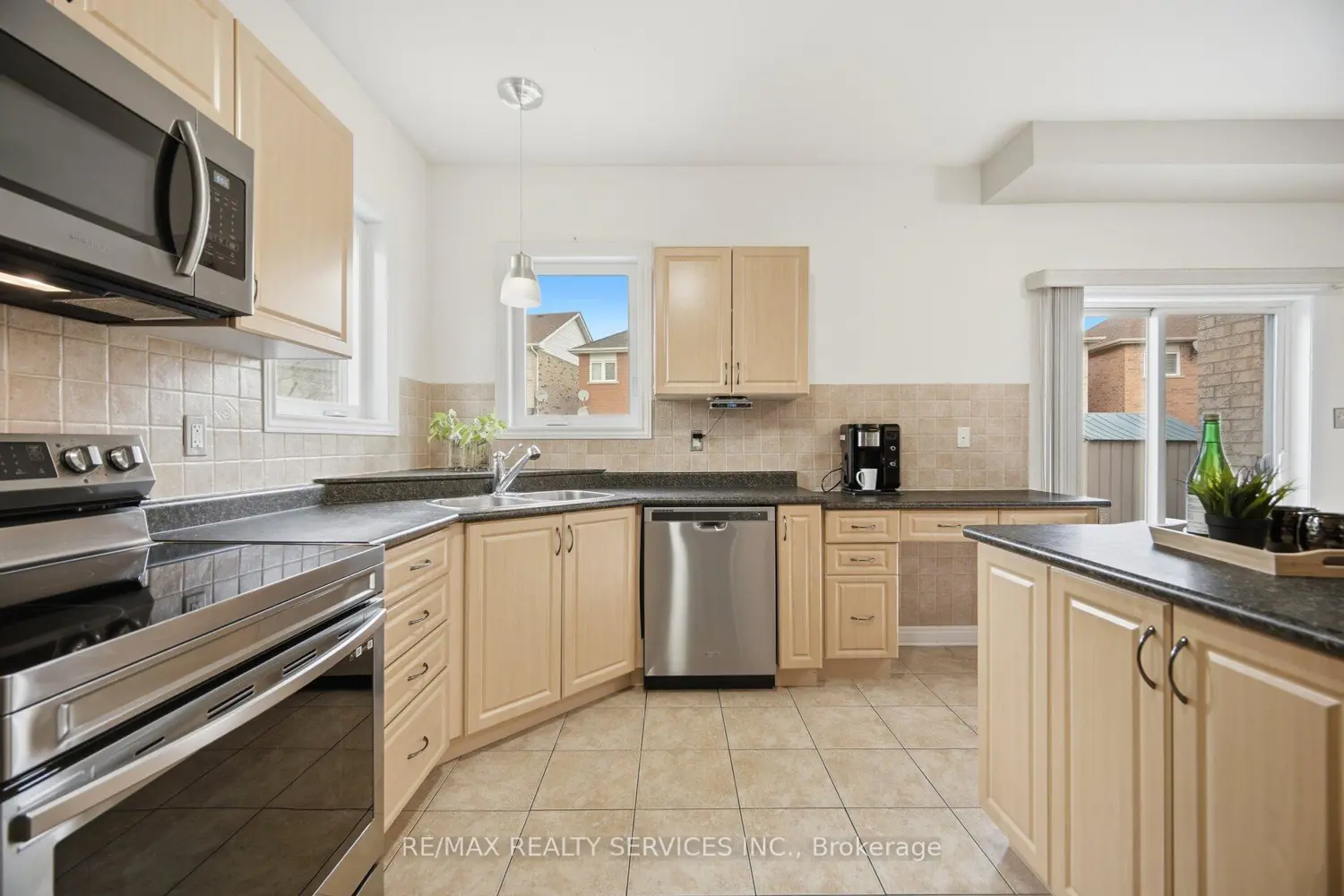 Additional image 19 of 40 Sir Jacobs Crescent