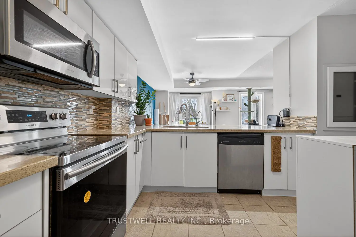 Additional image 8 of 306 John Street 298