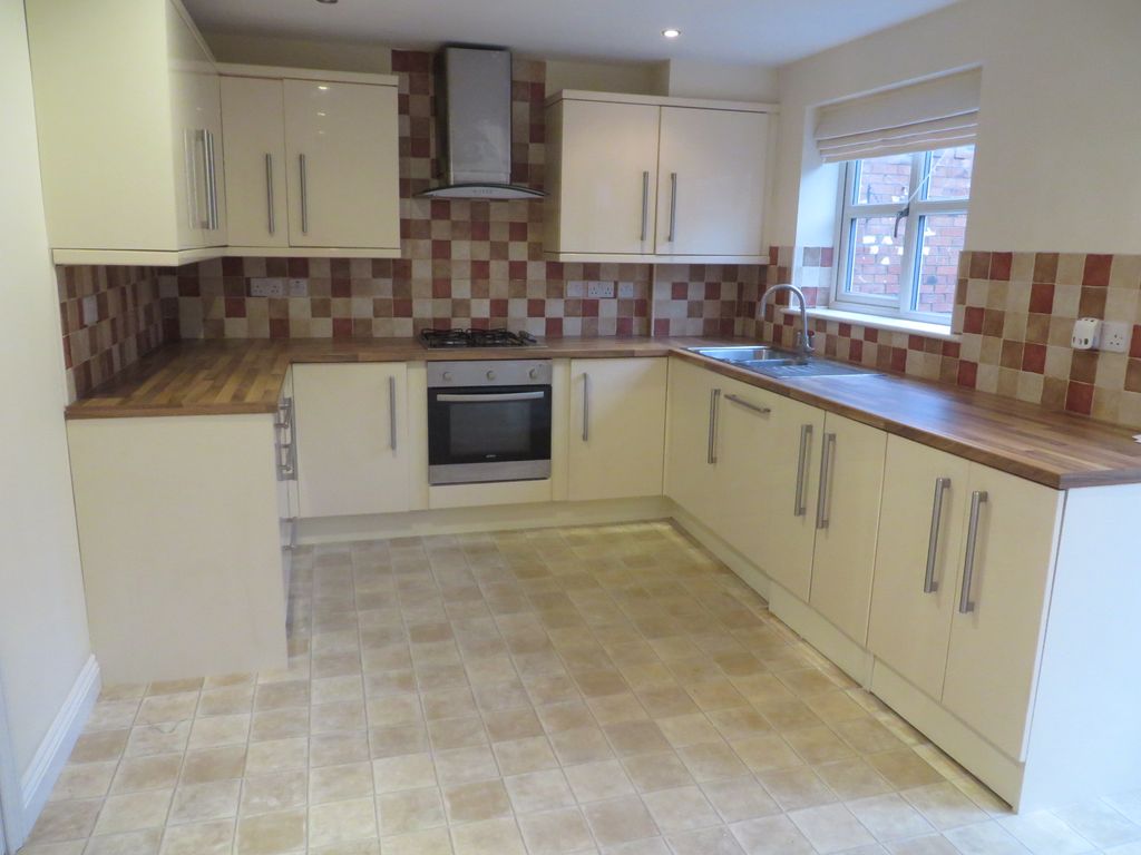 Additional image 2 of 3 bed semi-detached house to rentCollege Lawns, Broughton DN20