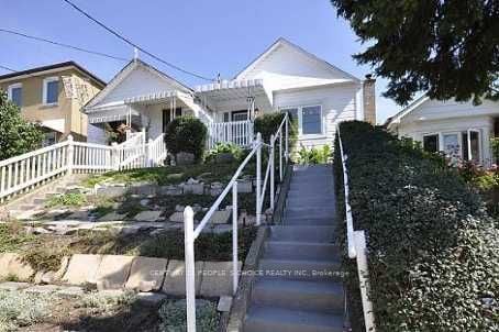 579 Northcliffe Boulevard E, Toronto, ON, M6E 3L6