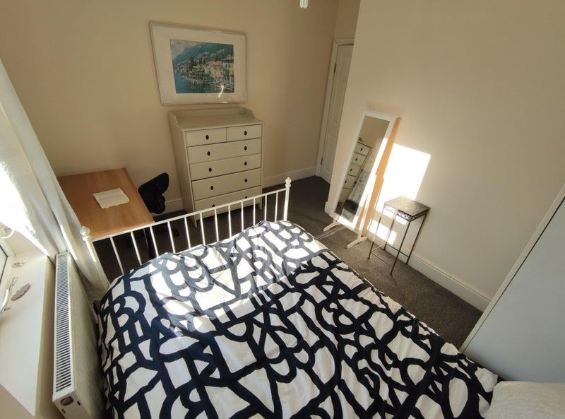Room to rentN17 photo 3