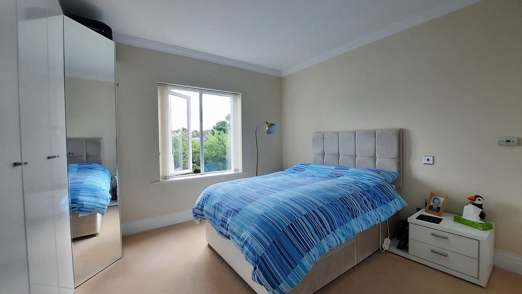 Additional image 12 of 2 bed flat for saleApt. 13 The Pavilions, Fairway Drive, Ramsey IM8