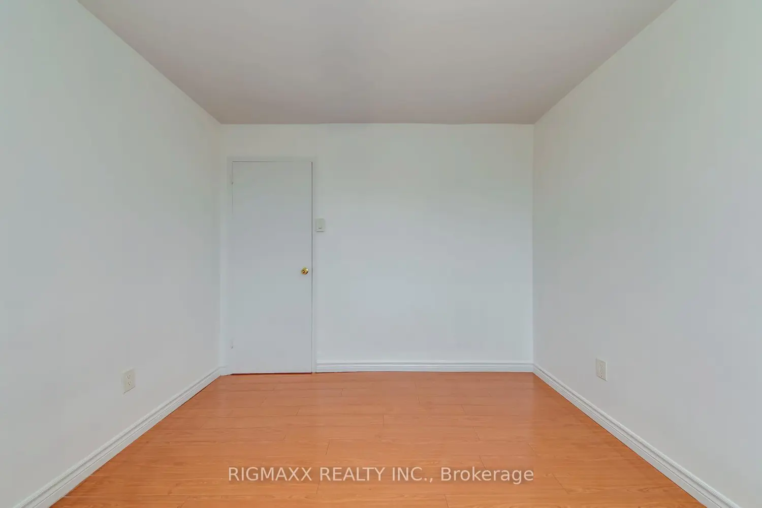 Additional image 15 of 1660 Bloor Street 801