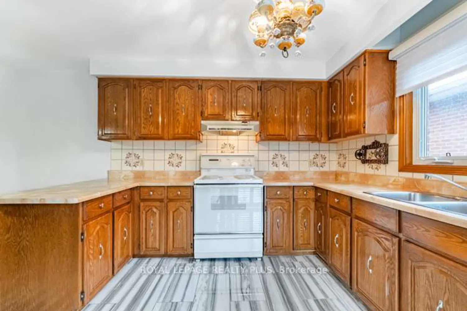 Additional image 7 of 1400 Bough Beeches Boulevard
