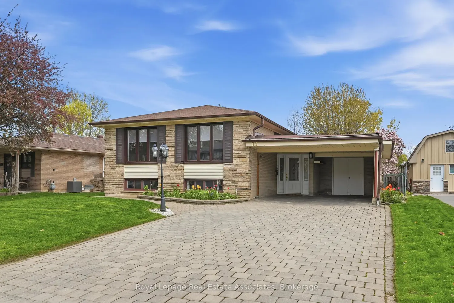 13 Ferndale Crescent