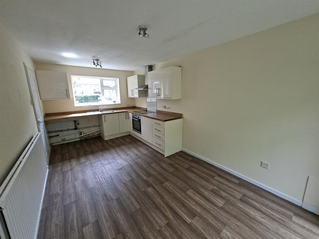 3 bed terraced house to rentBenland, Bretton, Peterborough PE3