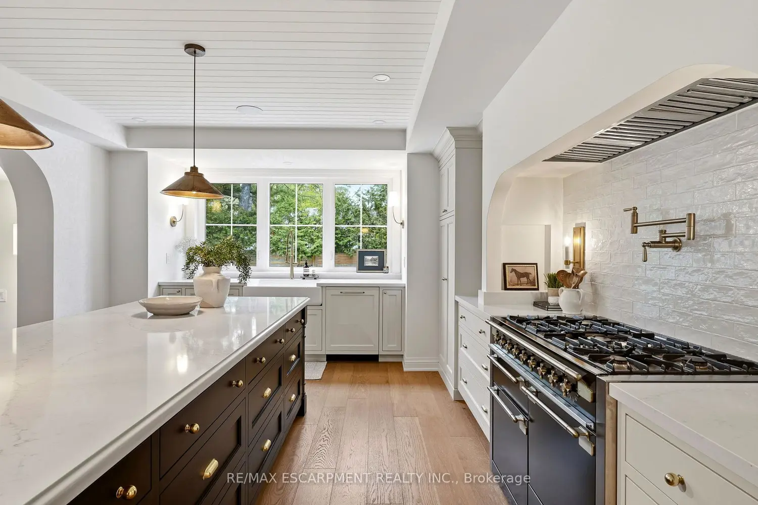 Additional image 3 of 3081 Balmoral Avenue
