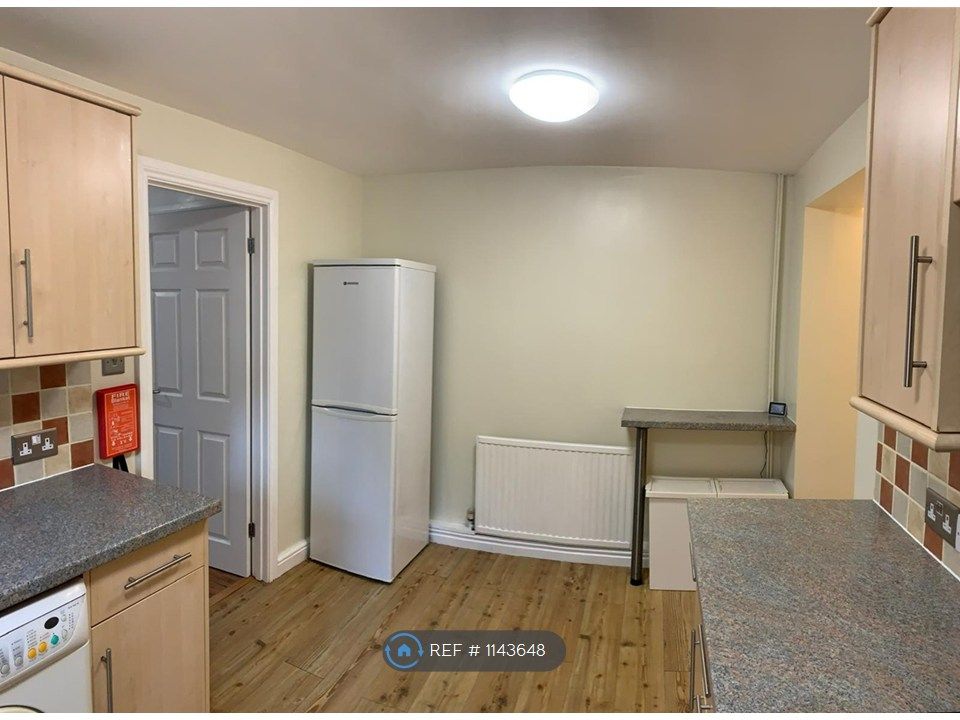 Additional image 6 of 4 bed semi-detached house to rentCanons Close, Bath BA2