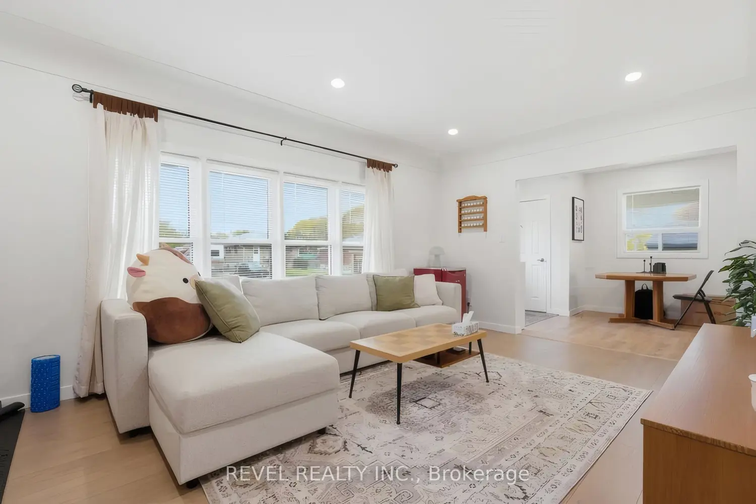 216 Stevenson Street photo 4