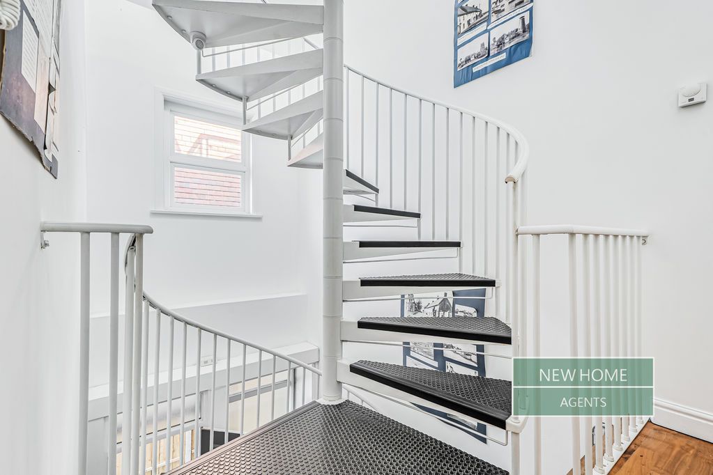 Additional image 19 of 3 bed maisonette for saleLangstone High Street, Langstone, Havant PO9