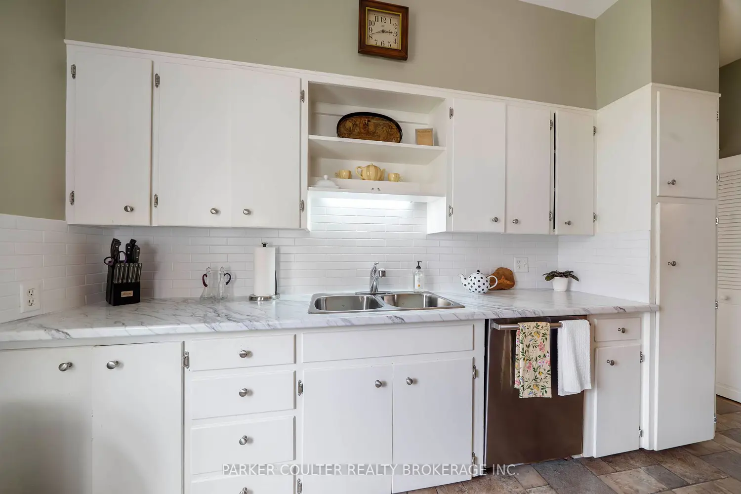 Additional image 7 of 421 Midland Avenue