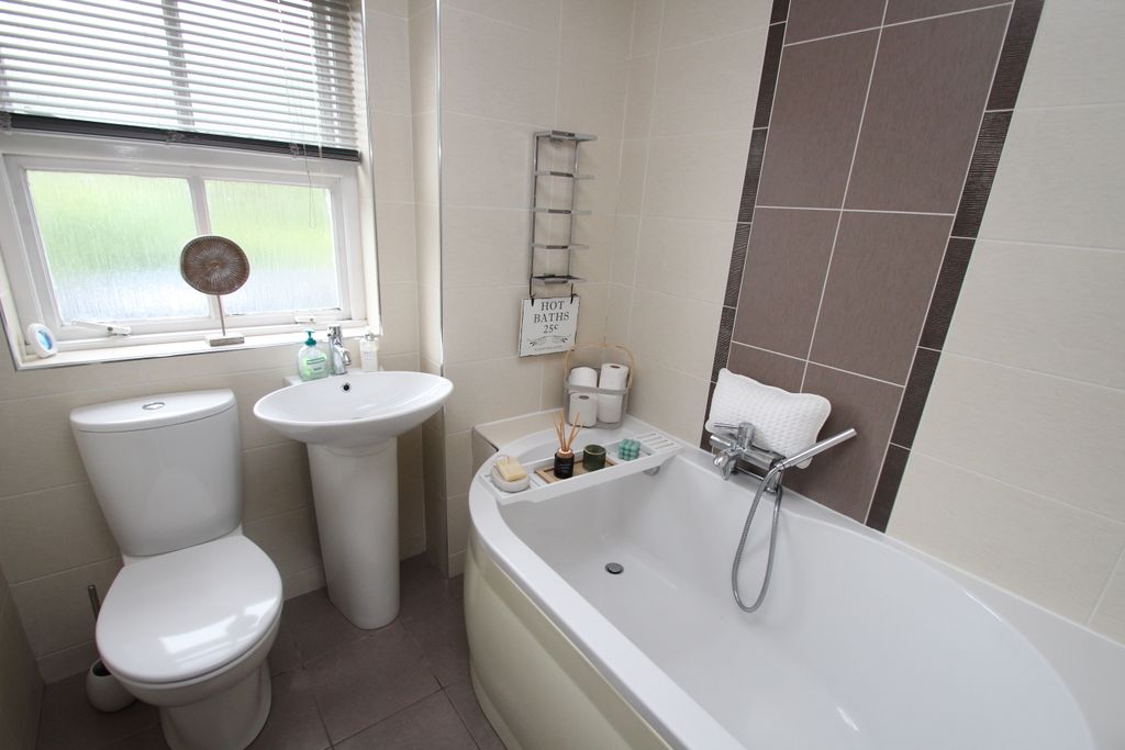 Additional image 15 of 4 bed semi-detached house to rentDonaldswood Park, Paisley PA2