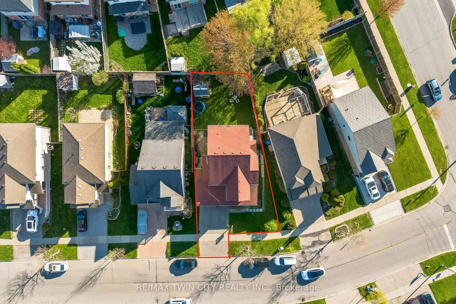 Additional image 14 of 15 Copper Leaf Street