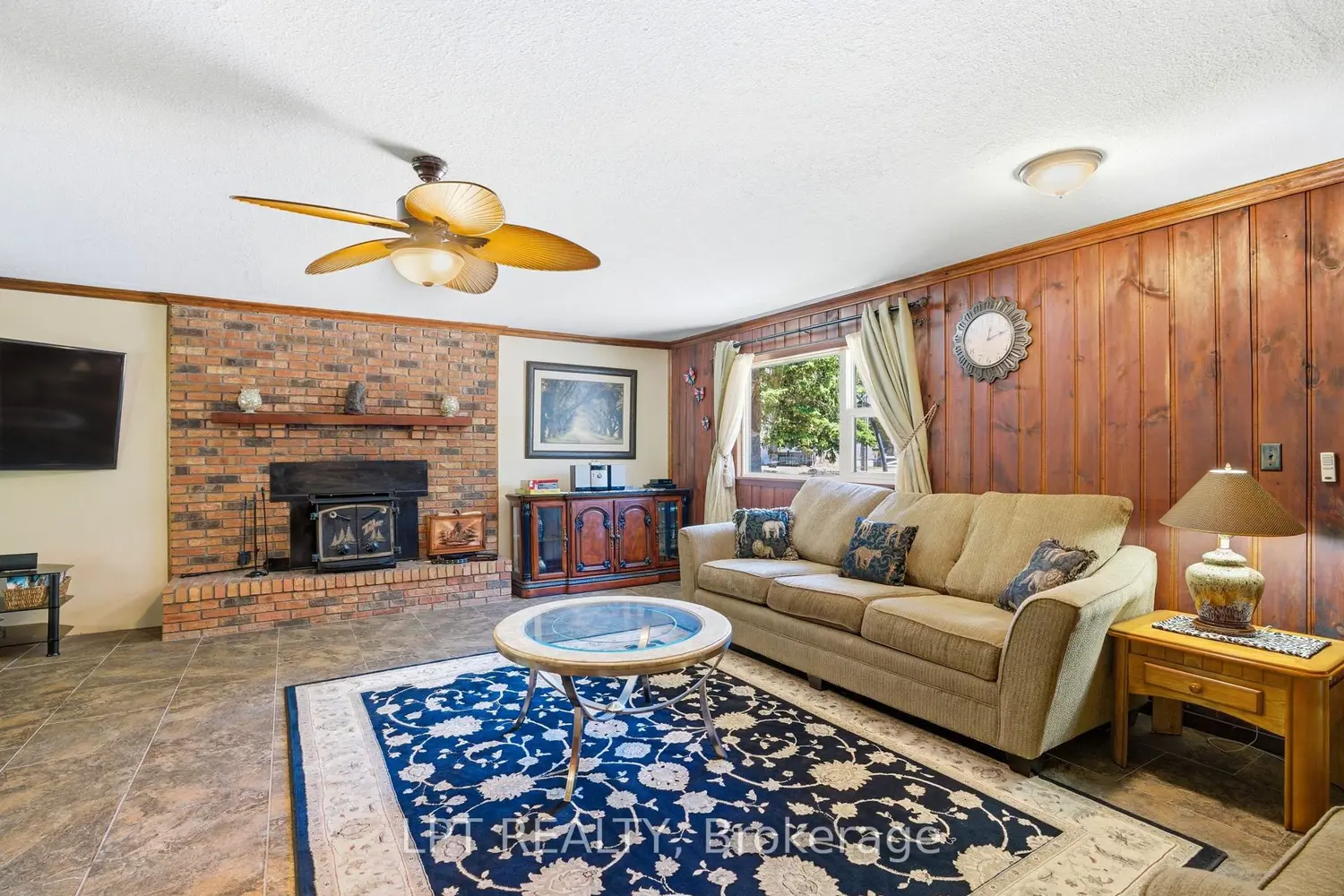 Additional image 6 of 9996 Huron Street