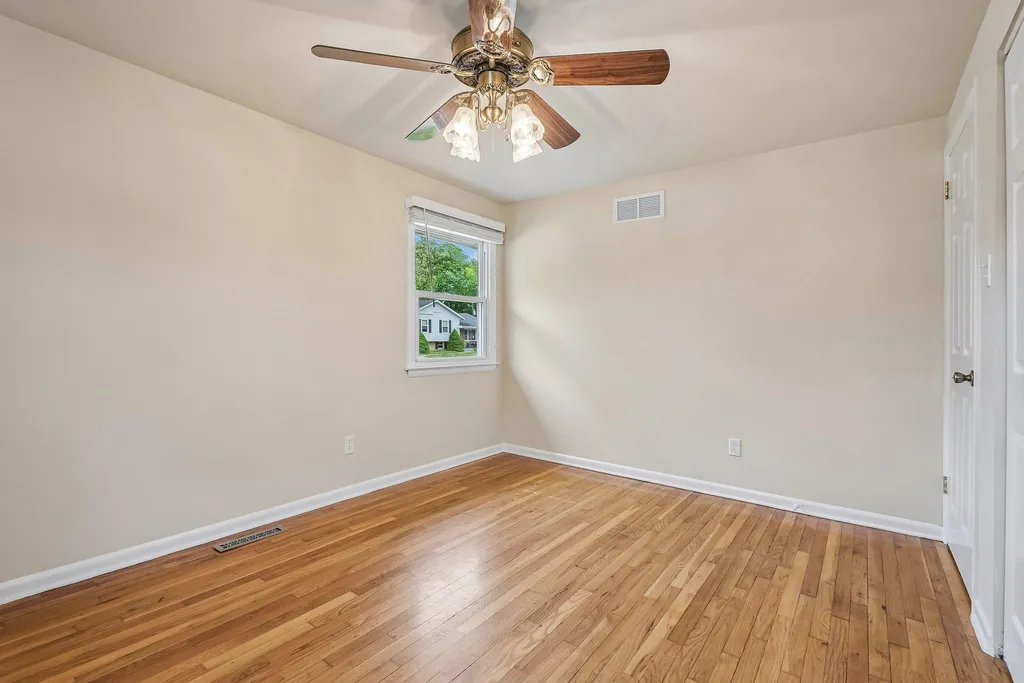 Additional image 18 of 120 E Rutherford Dr, Newark, DE 19713