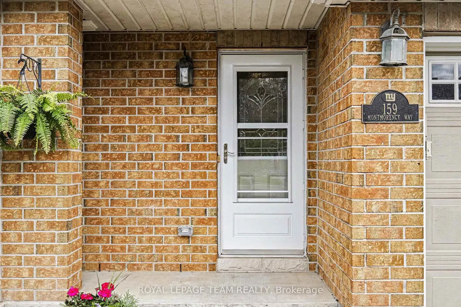 159 Montmorency Way photo 2