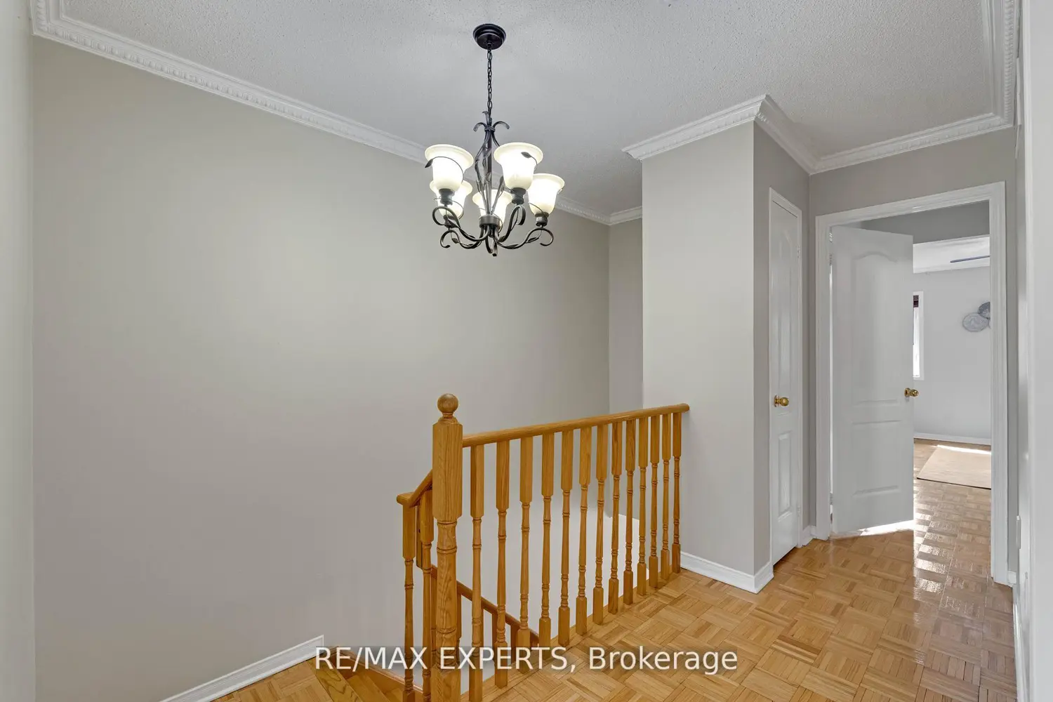 Additional image 10 of 19 Foxchase Avenue 61