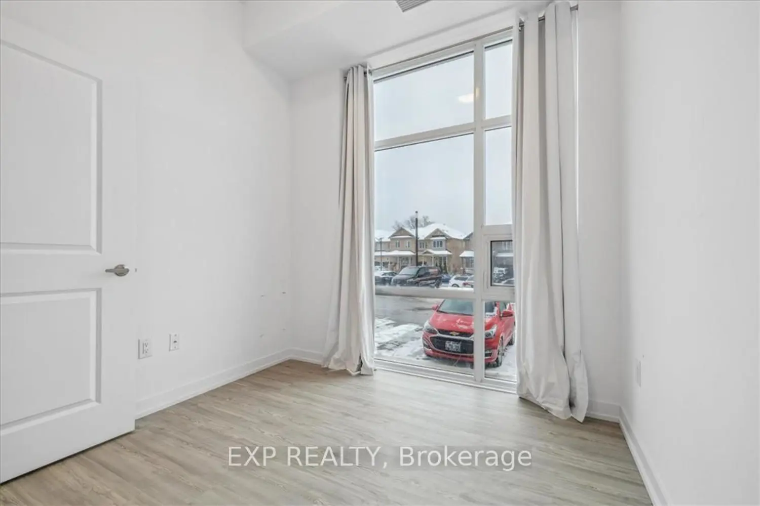Additional image 4 of 450 Dundas Street 115