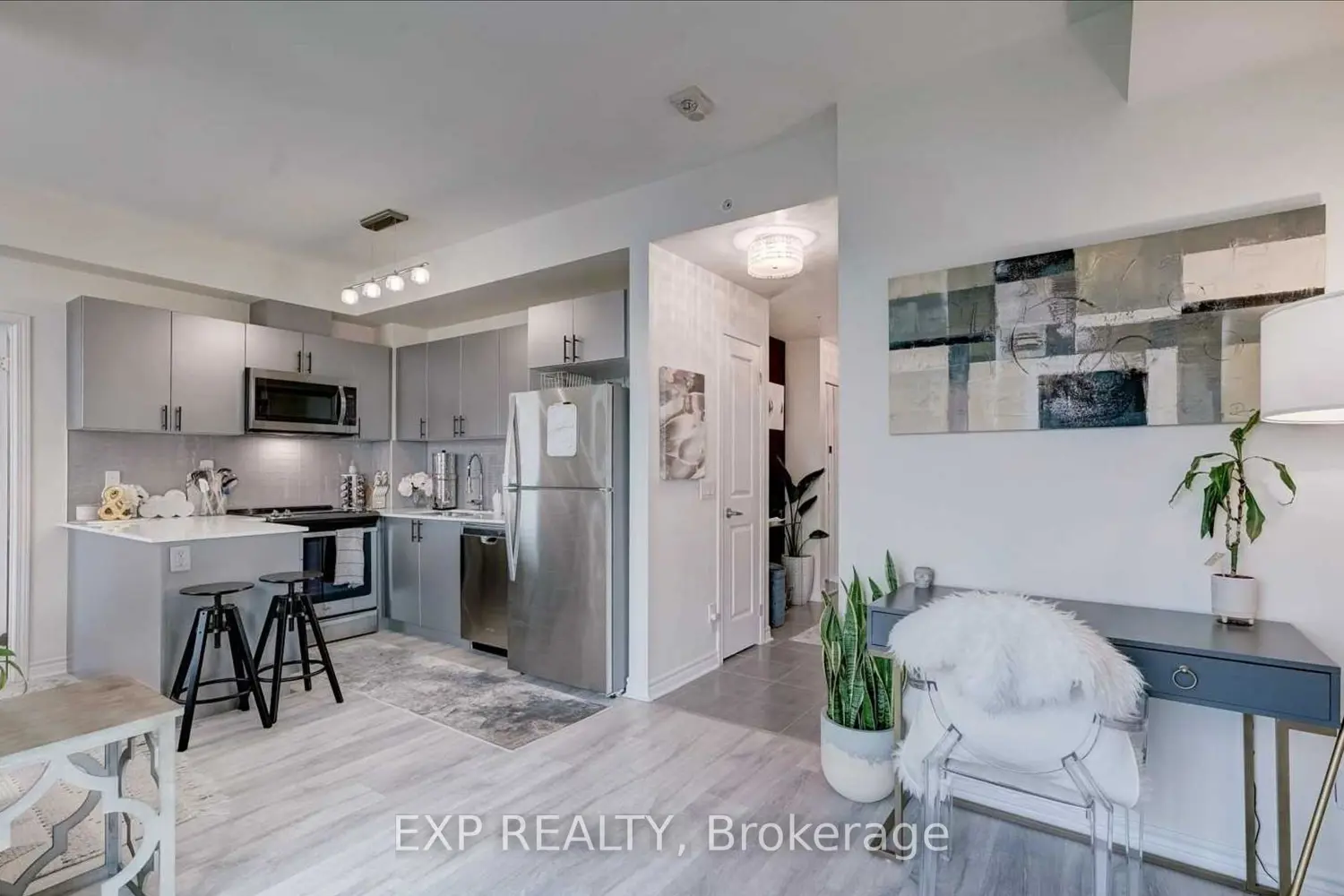 2522 Keele Street 19 photo 5
