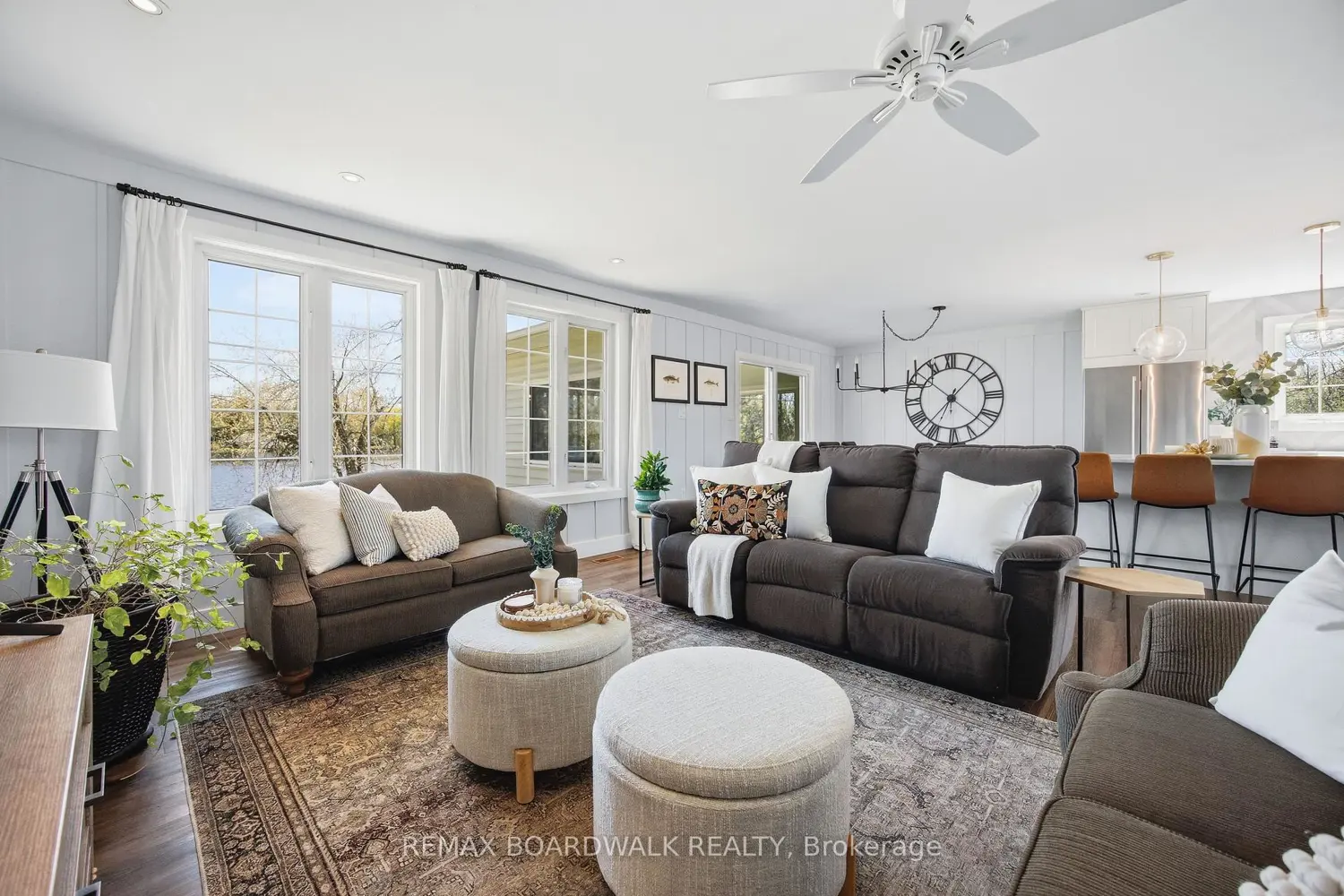 100 Mcculloughs Landing photo 2
