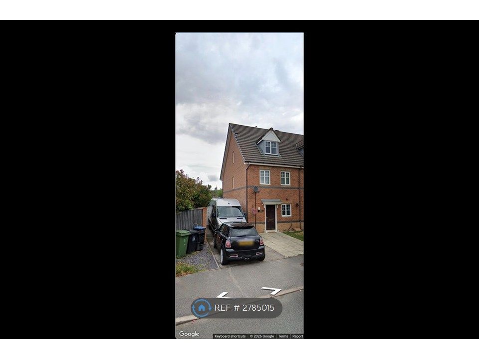 4 bed end terrace house to rentBloom Avenue, Wrexham LL11
