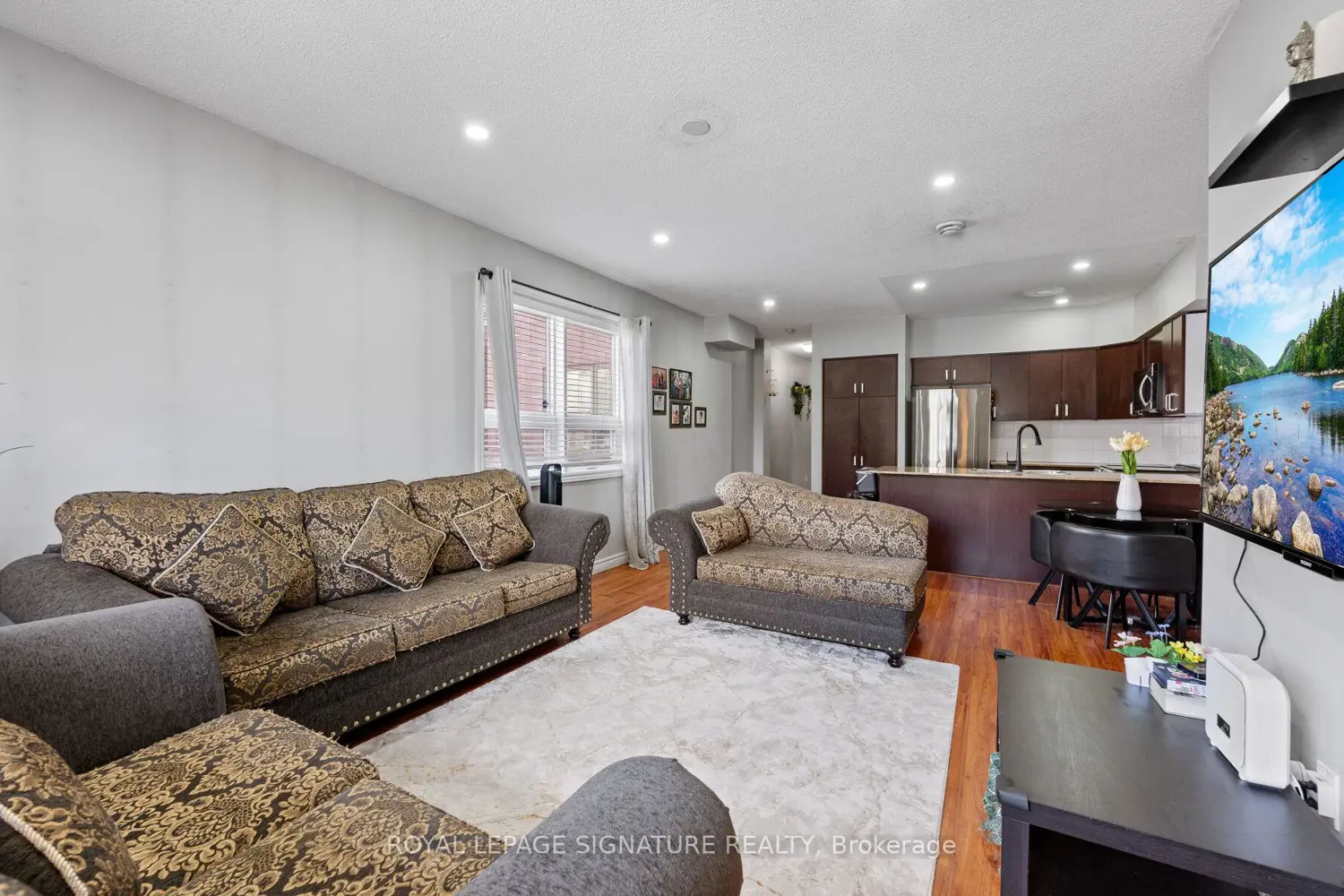 Additional image 8 of 7405 Goreway Drive 104