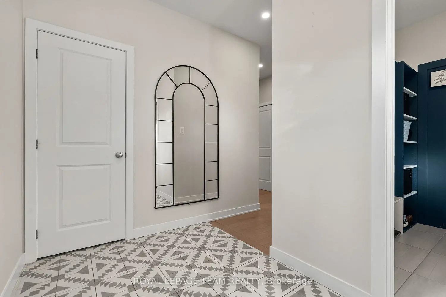 846 Sendero Way photo 4