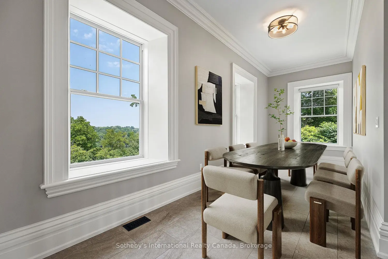 24 Barker Street photo 5