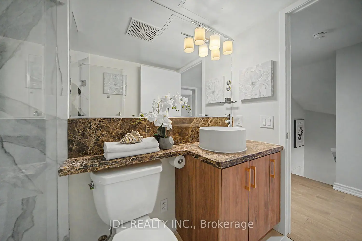 Additional image 13 of 31 Brunel Court Th8