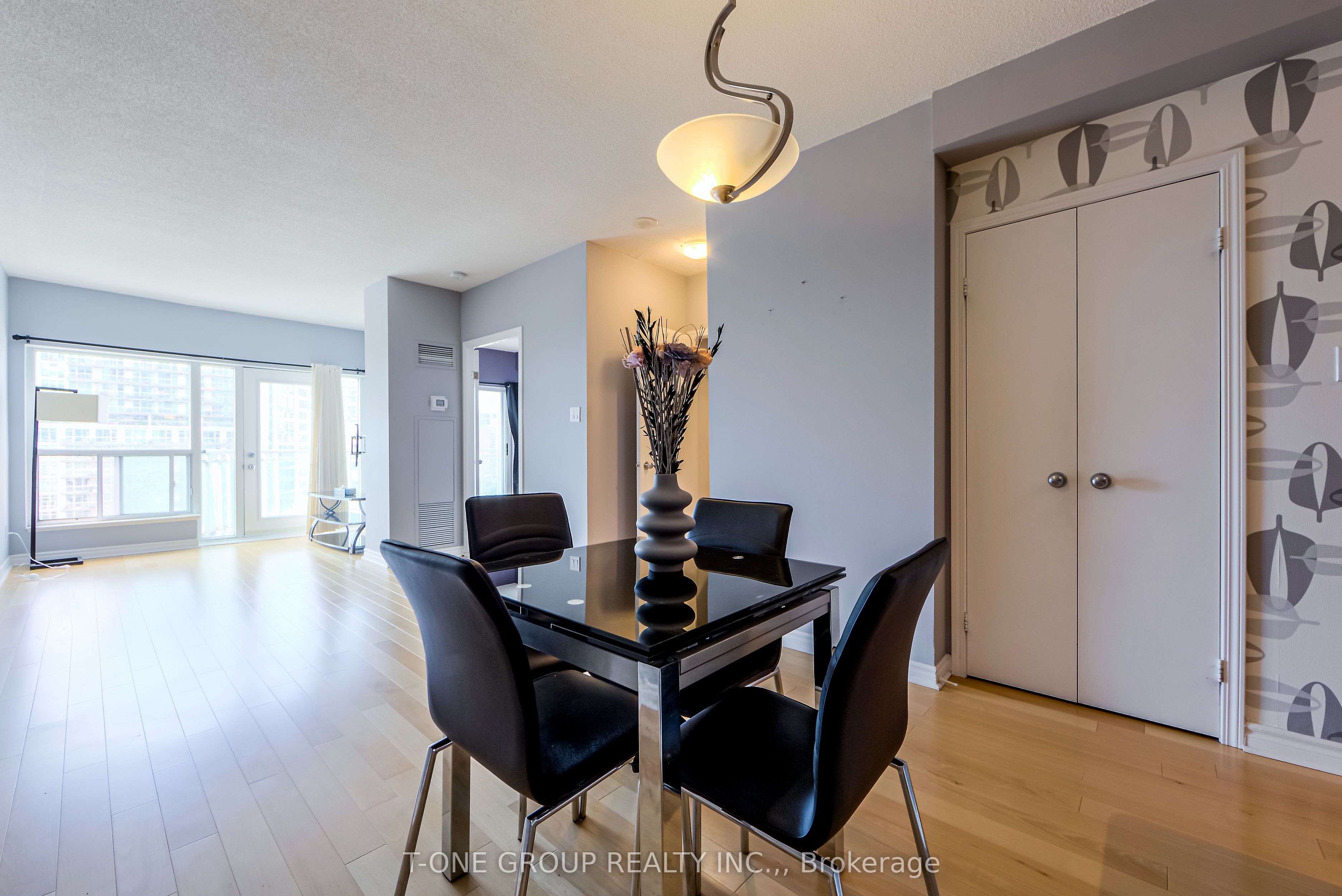 Additional image 4 of 1031-600 Queens Quay W, Toronto, ON, M5V 3M3