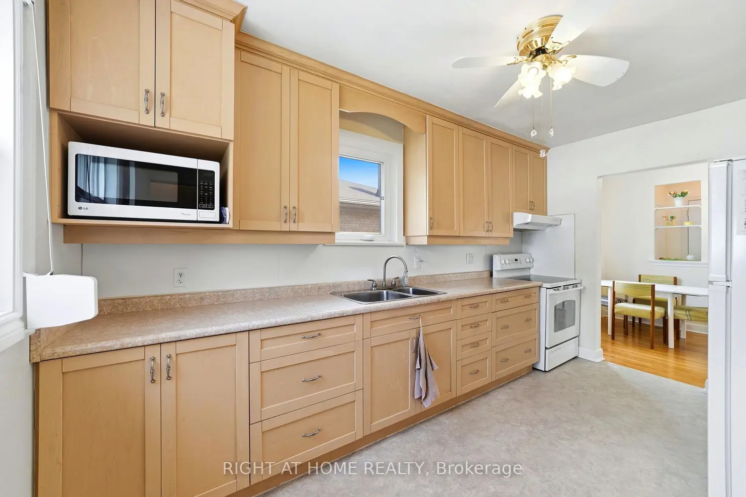Additional image 8 of 728 Ashley Avenue