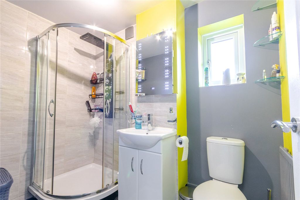 Additional image 8 of 4 bed semi-detached house for saleHinkley Close, Harefield, Uxbridge UB9