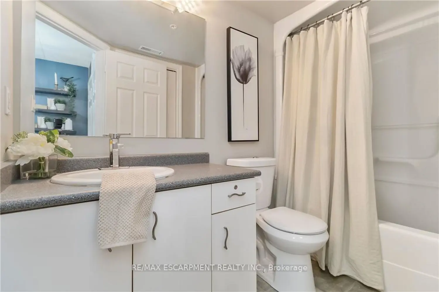 Additional image 12 of 4015 Kilmer Drive 110