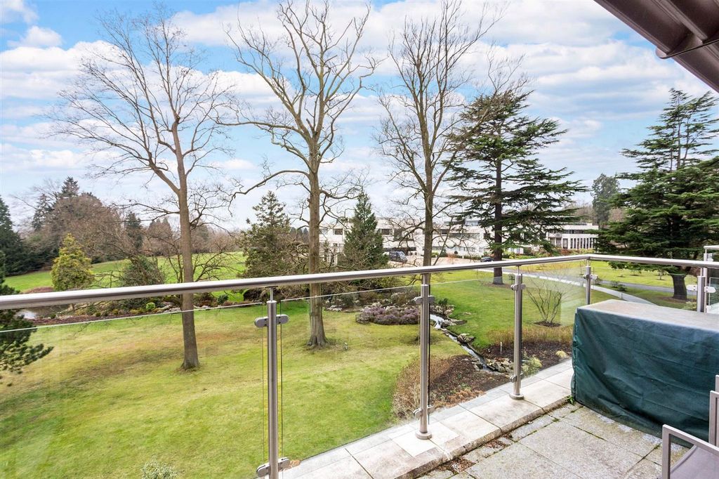 Additional image 9 of 2 bed flat to rentCharters Road, Sunningdale SL5
