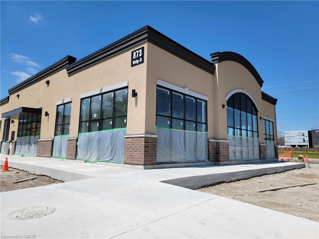 B3-873 Fairway Road N, Kitchener, ON, N2A 0C3