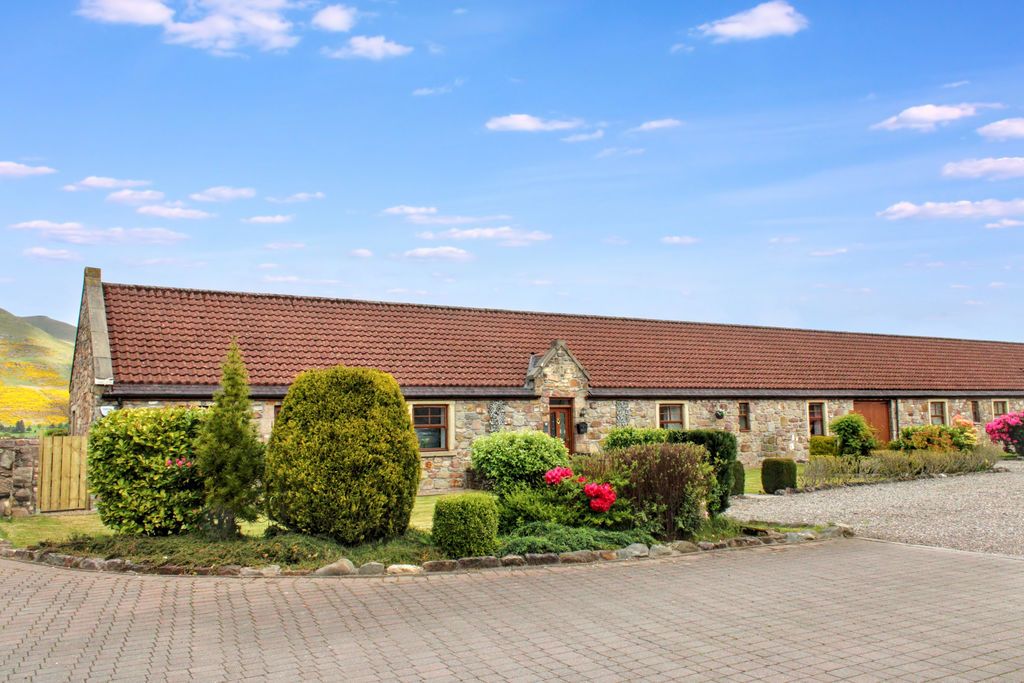 Additional image 3 of 4 bed cottage for saleKing O Muirs Farm Steading, Alloa FK10
