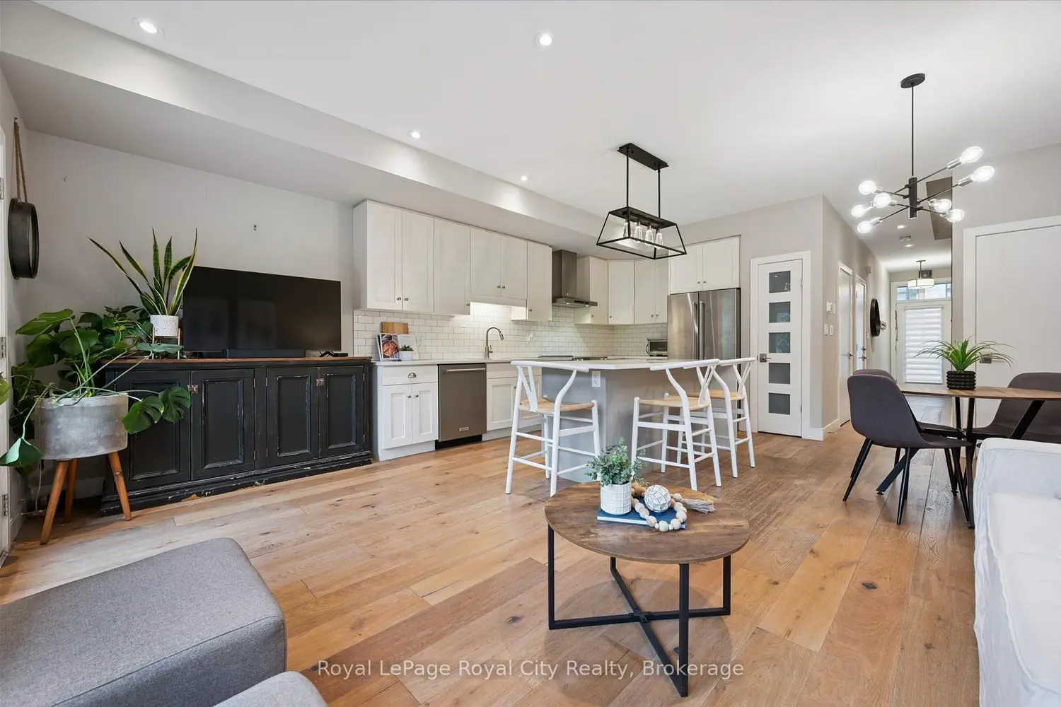60 Arkell Road 83 photo 5
